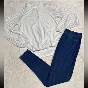 Daytrip White Keyhole Blouse, Stripes, Medium